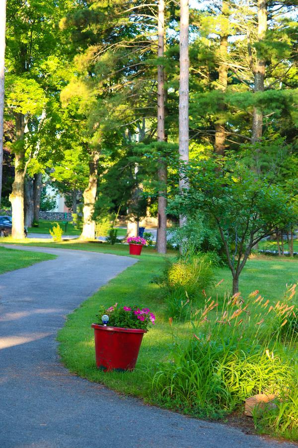 Mill Pond Inn Northport Kültér fotó